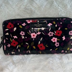 Kate Spade Zip-around Continental Wallet